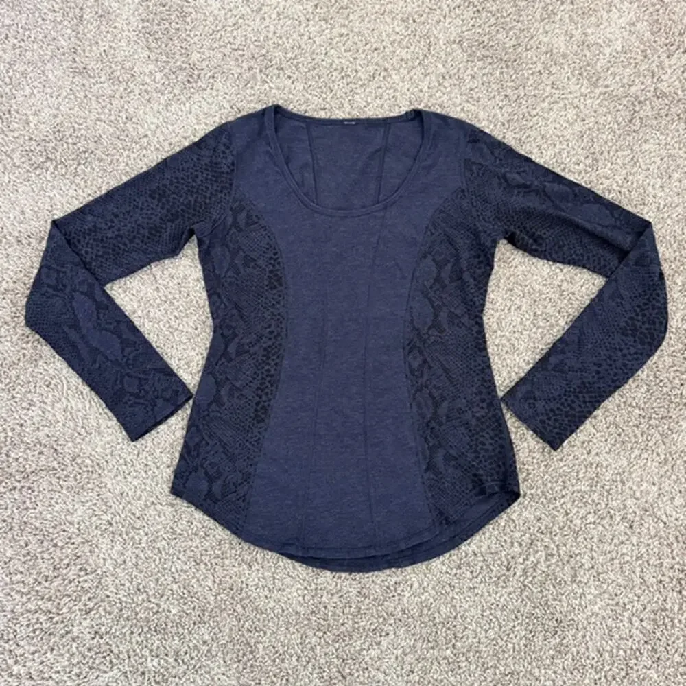 Lululemon Top Between the Lines Inkwell Desert Snake Deep Coal‎ Black Women's 8